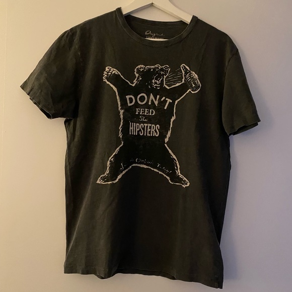 2 Lucky Brand Vintage T-Shirt (S) - Picture 4 of 8